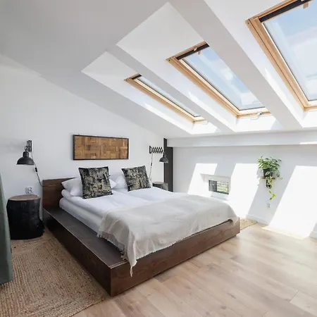 Wawel Castle Modern Dietla By Renters *